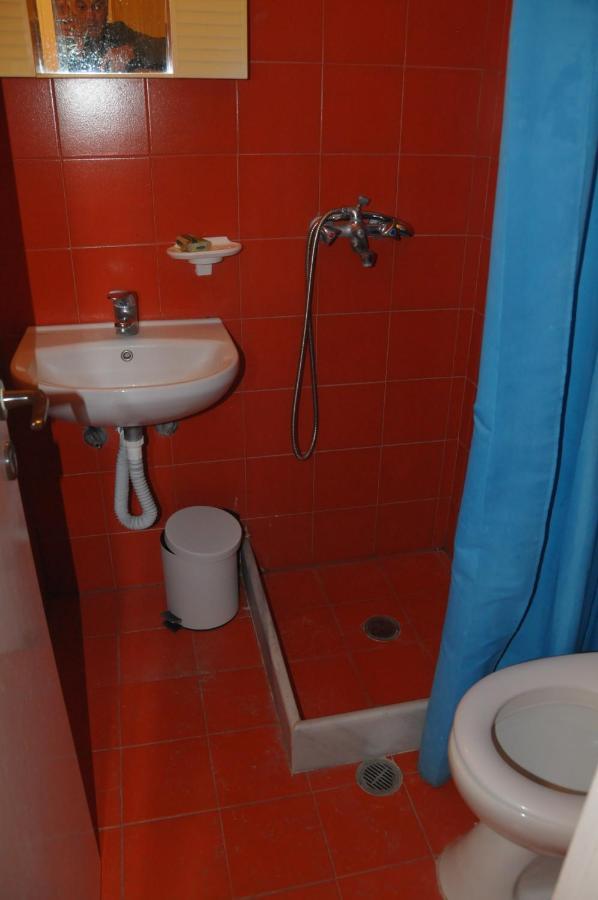 Chalikias Rooms Asprogerakata Exteriör bild